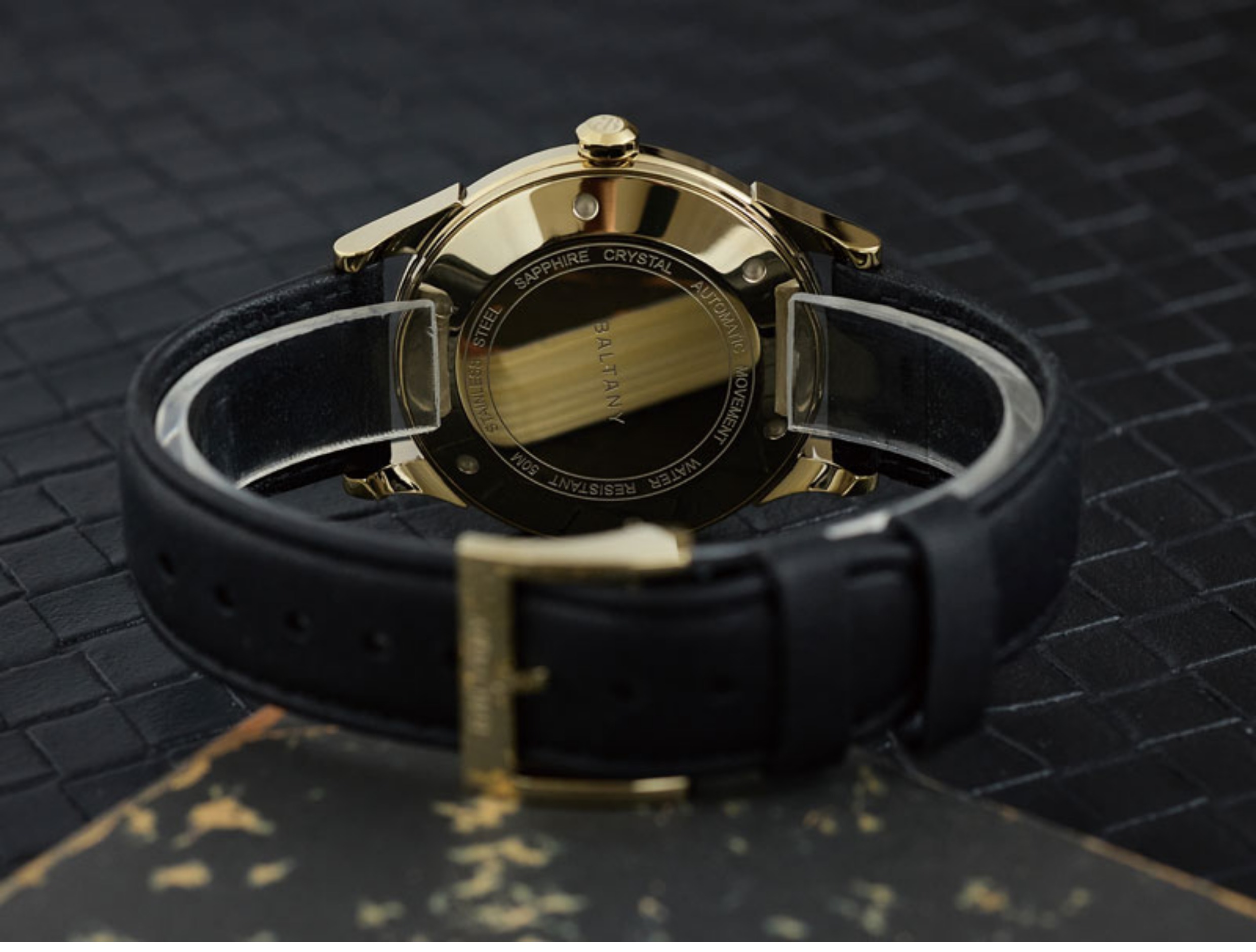 Baltany Men PIlot Watch 38.5mm - Omega Watch Constellation 评论和价格
