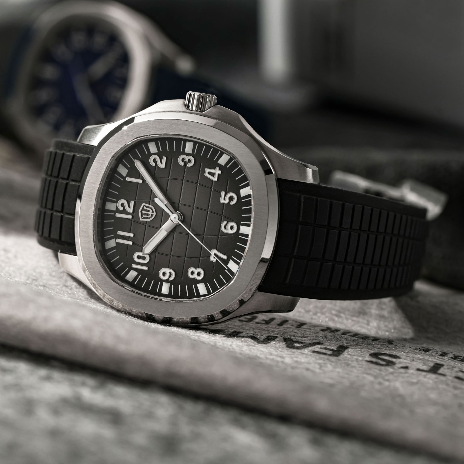 Watchdives WD008 38mm Dive Men - Guilloché Dial Watch 评论和价格