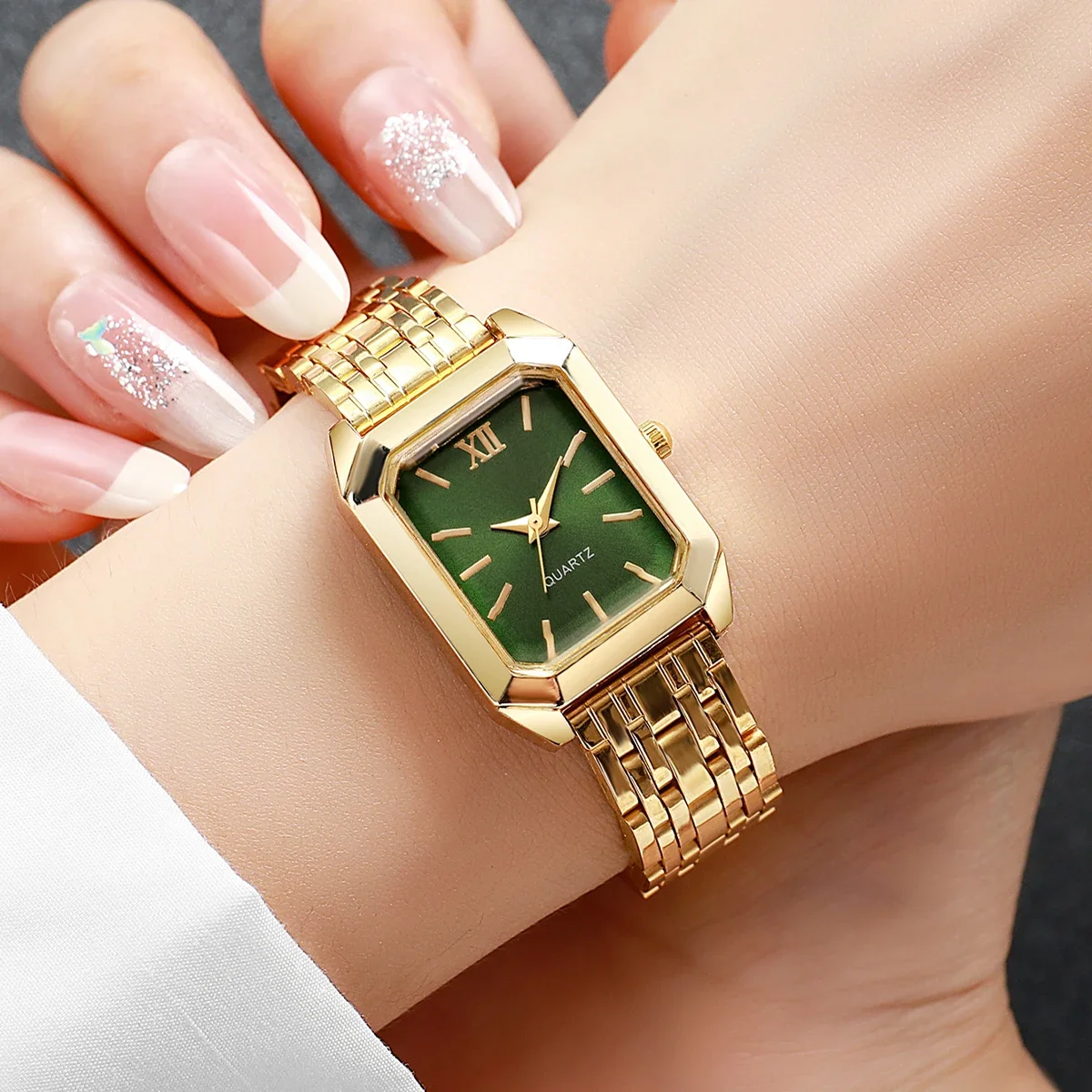 Surprise Blind Box Women Watch - Luxury Watch Box 评论和价格