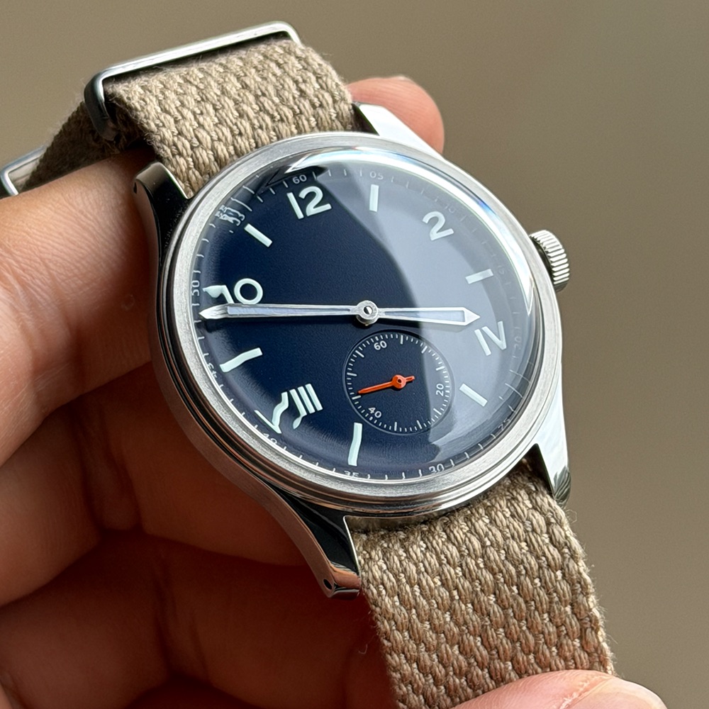 California Blue Formal Busines - Guilloché Dial Watch 评论和价格